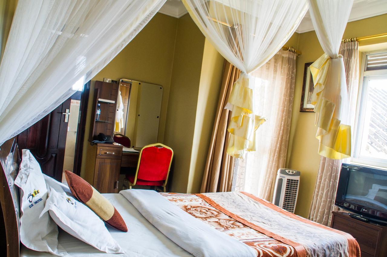 Desert Breeze Hotel Arua Экстерьер фото